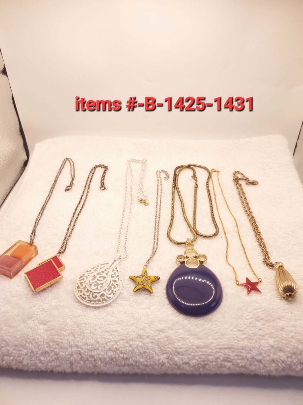 7 Necklaces, items # B- 1425-1431,. wt. 124 grams.